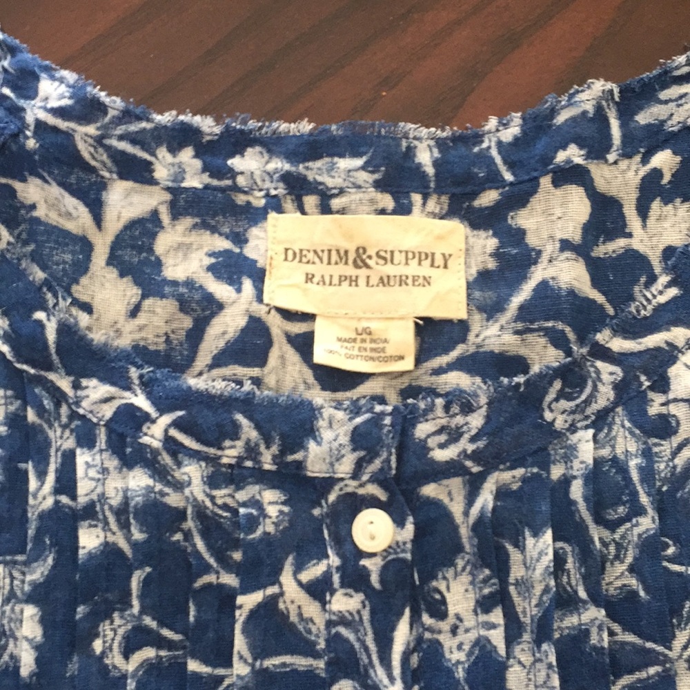 This shirt is poppin! Professional and sassy